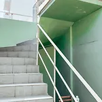 Mezzanine With Courtyard In N 29 شقة *