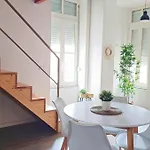 Mezzanine With Courtyard In N 29 *