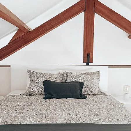 Apartamento Mezzanine With Courtyard In Porto