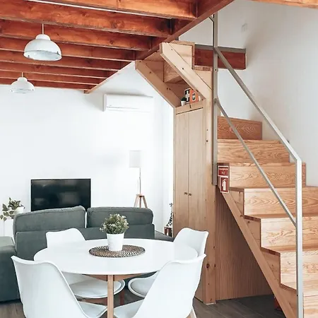 Mezzanine With Courtyard In *