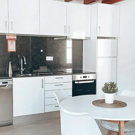 Mezzanine With Courtyard In Apartamento *