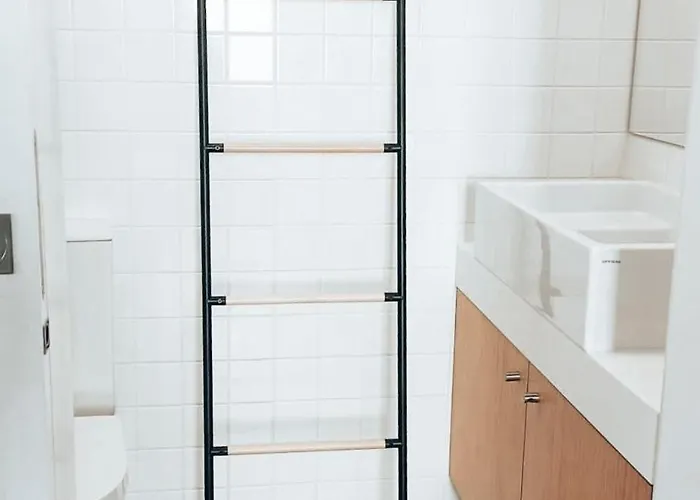 Mezzanine With Courtyard In Lägenhet *