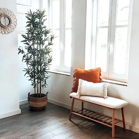 Mezzanine With Courtyard In Διαμέρισμα