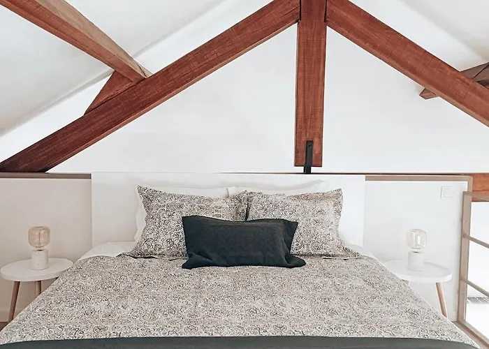 Apartamento Mezzanine With Courtyard In Oporto