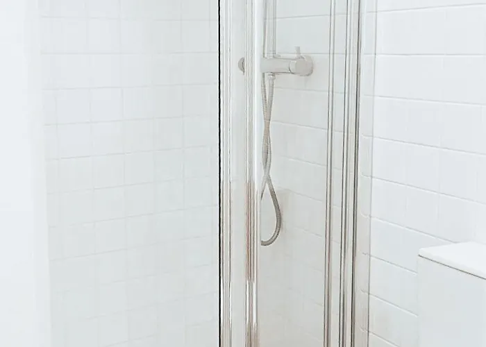 Mezzanine With Courtyard In *